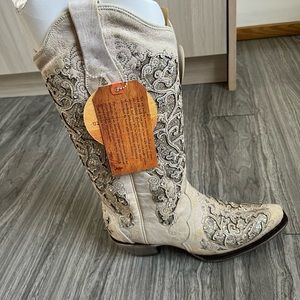 Corral white cowboy boots